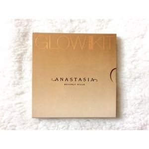 ANASTASIA Beverly Hills Glowkit in Sundipped